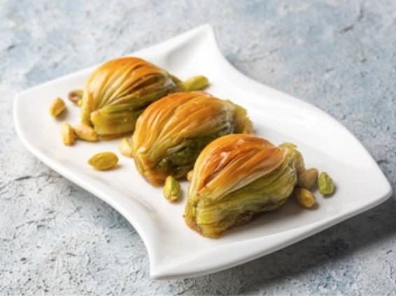 Taze Fırınlanmış 750 Gr Midye Baklava Samsun pasta
